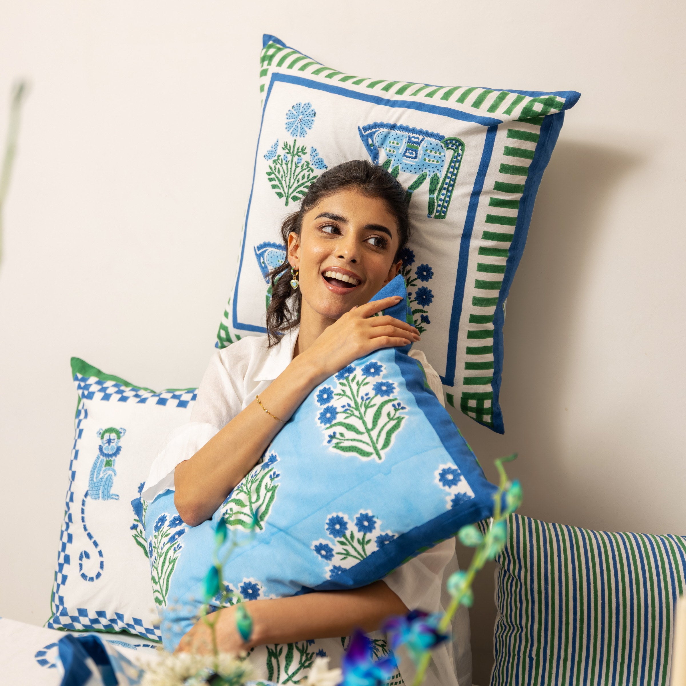 couleur-nature-jeu-de-singes-housse-coussin-bleu-40x55-cm image 8