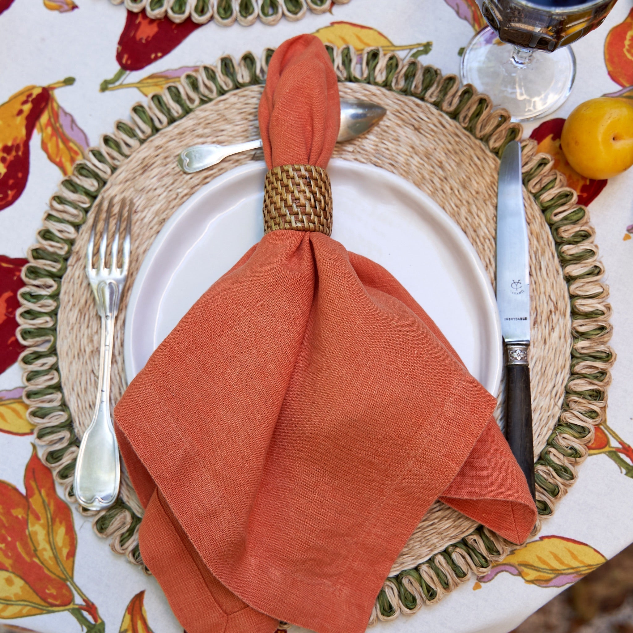 couleur-nature-loopy-abaca-sets-de-table-ronds-lot-4-olive image 4