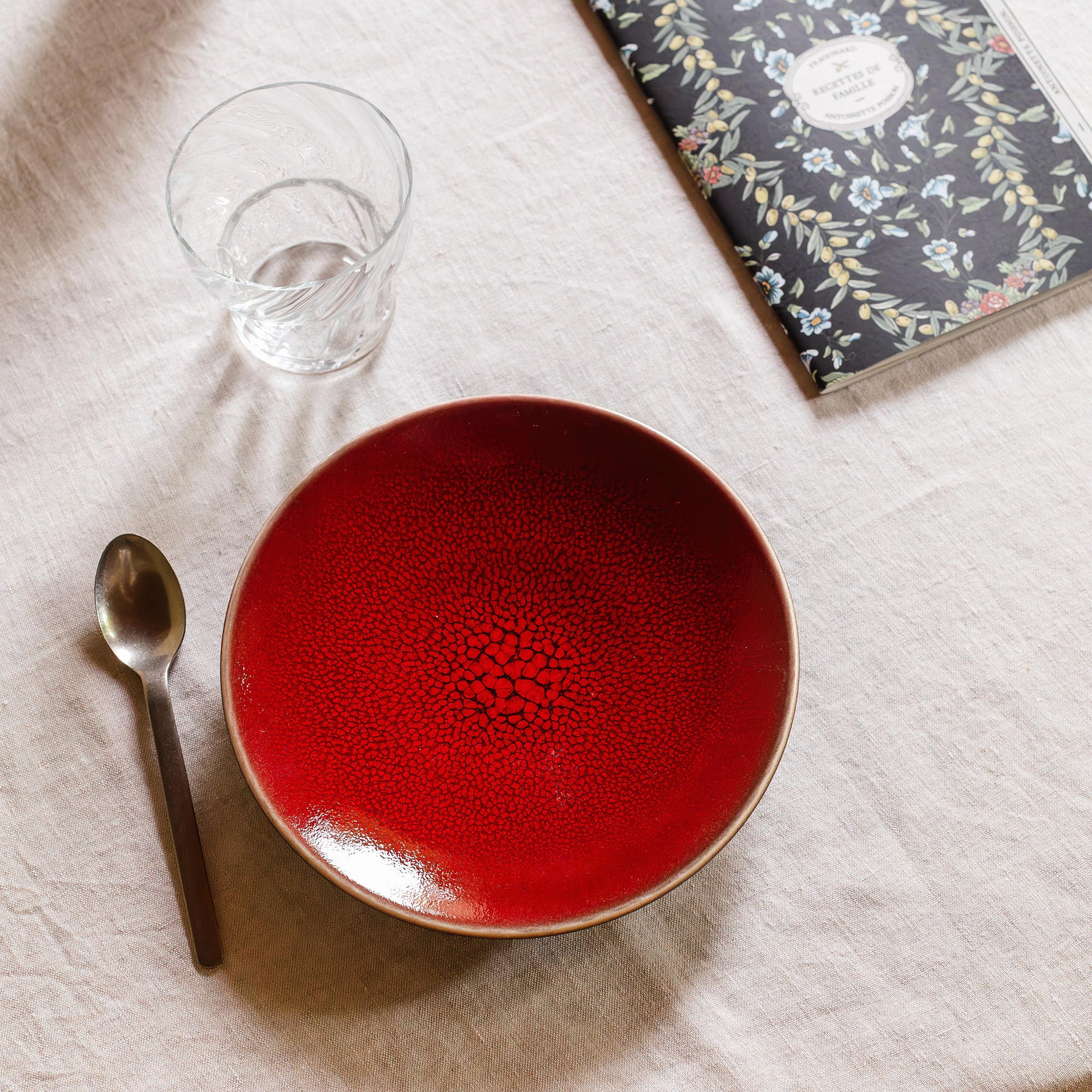 jars-jardin-de-maguelone-assiette-dessert-cerise-rouge image 2