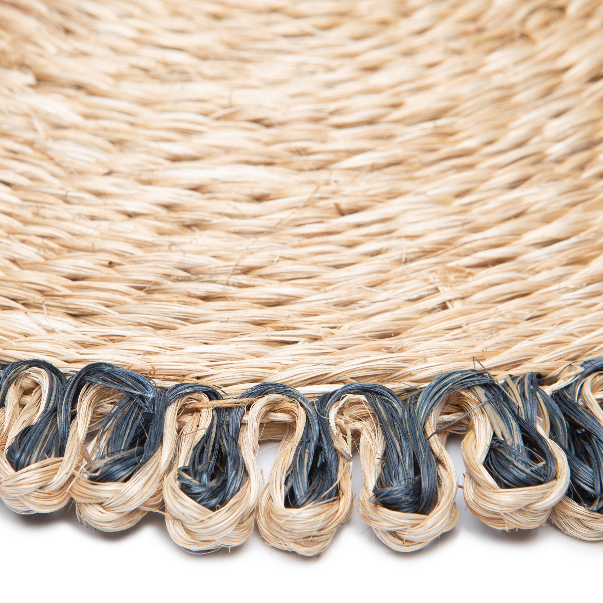 couleur-nature-loopy-abaca-sets-de-table-ronds-navy-lot-de-4 image 7