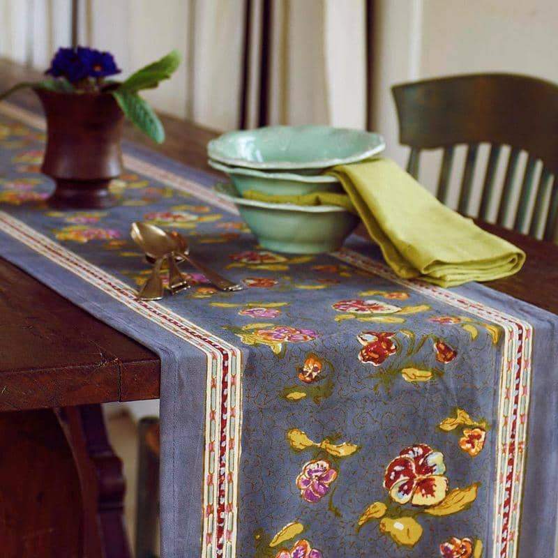 couleur-nature-pansy-chemin-de-table-rouge-gris-coton image 2