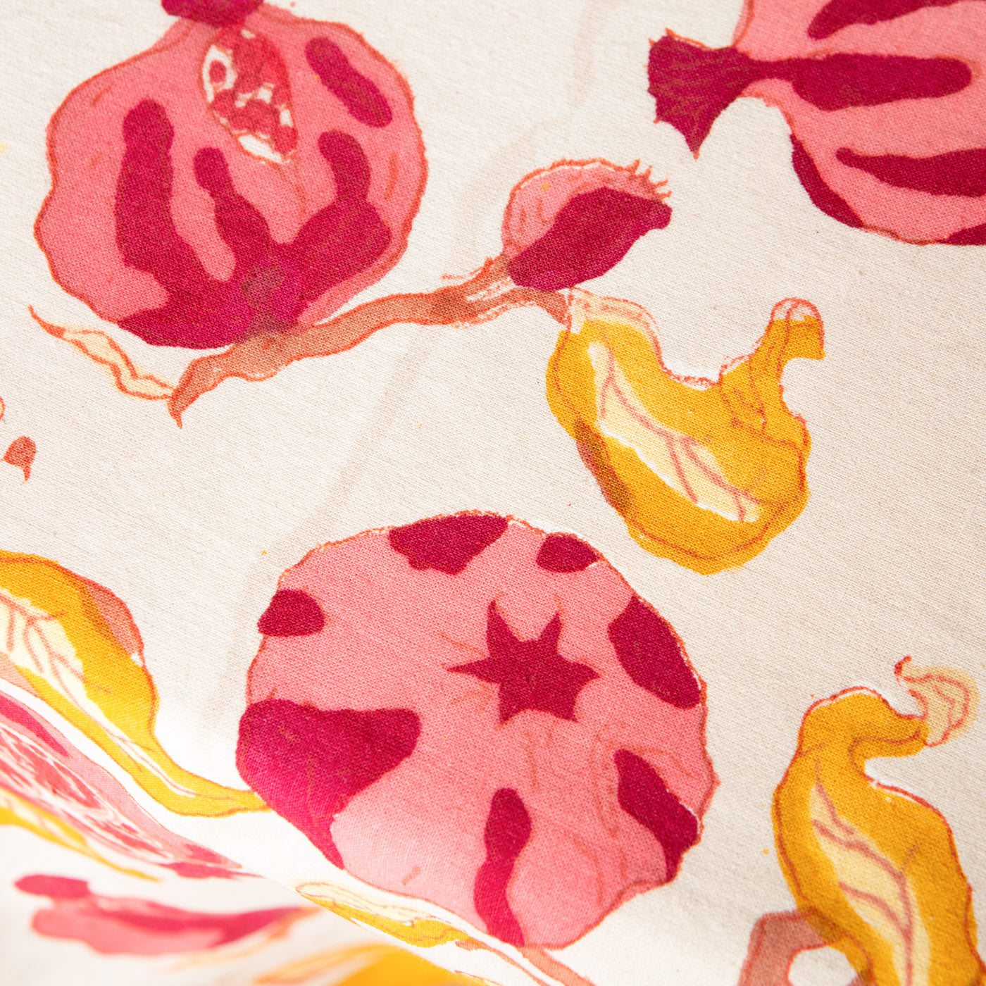 couleur-nature-pomegranate-nappe-lin-grenade-rouge-71x106 image 4