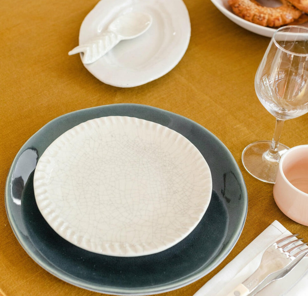 jars-maguelone-assiette-dessert-quartz-craquel-c-ramique image 2
