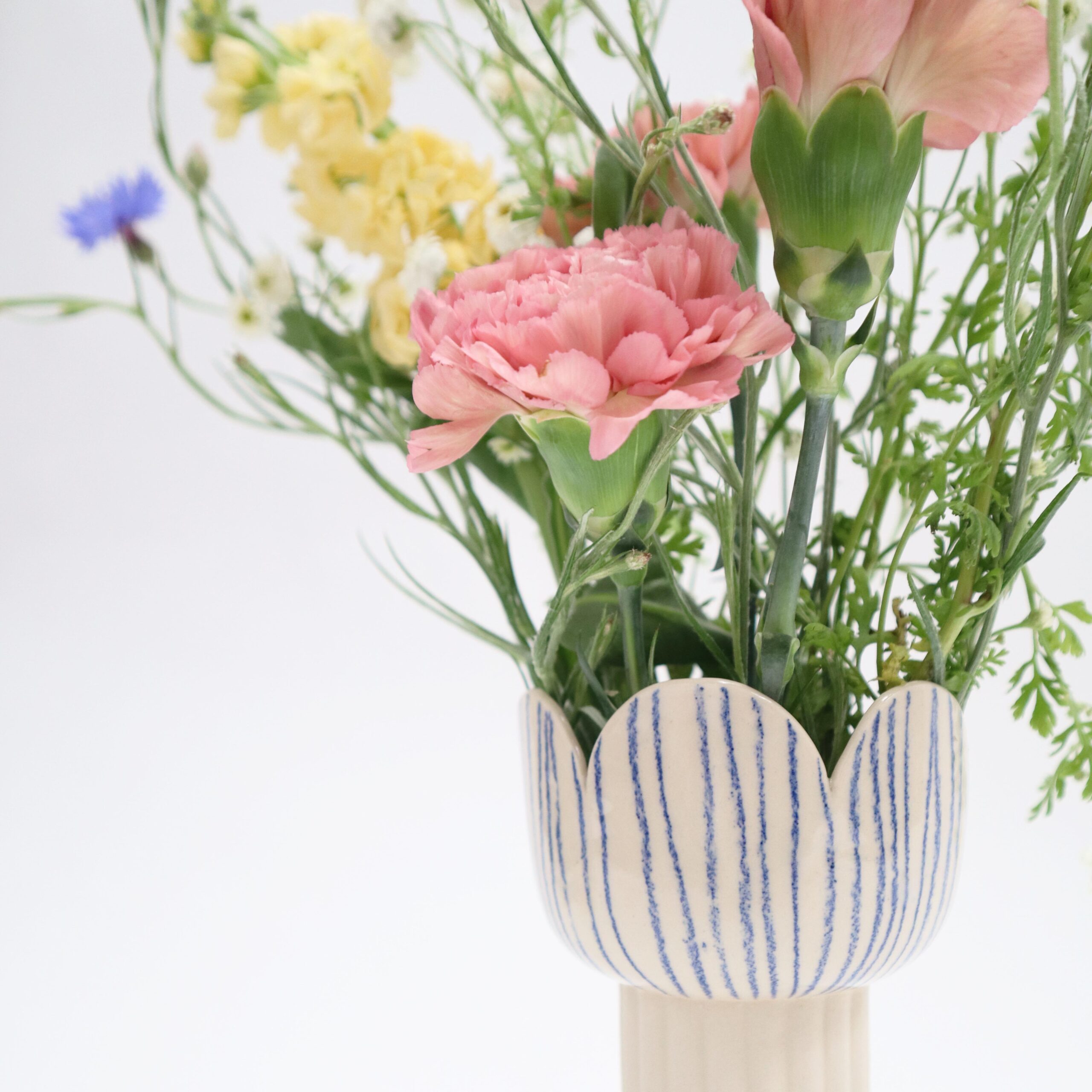 camille-esn-e-vase-lili-vase-gr-s-blanc-artisanal image 2