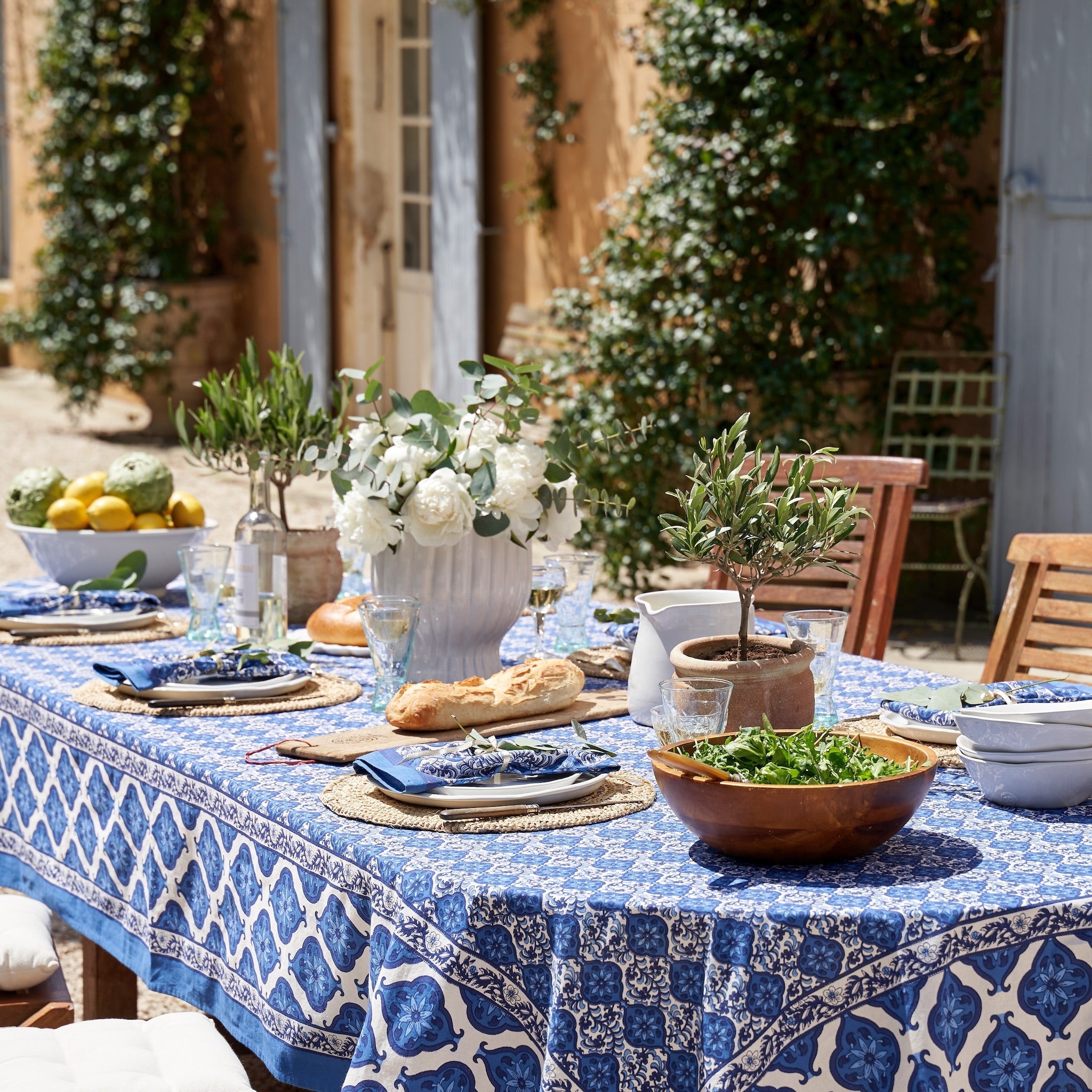 couleur-nature-azulejo-blue-nappe-rectangulaire-59x86-bleue image 2