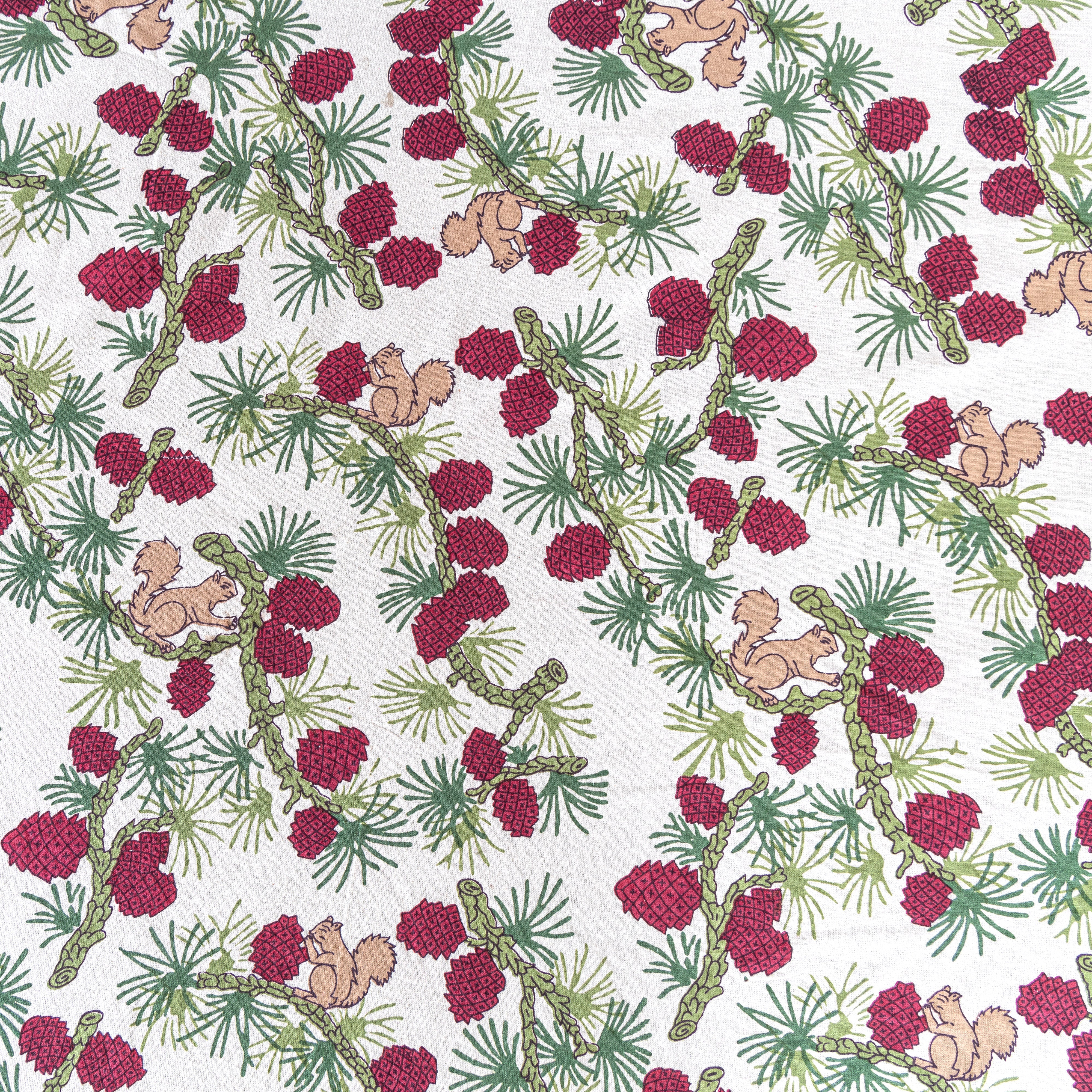 couleur-nature-french-tablecloths-nappe-cureuil-rouge-lot image 3