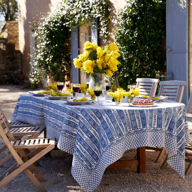 couleur-nature-avignon-nappe-bleu-marine-150x150 image 1