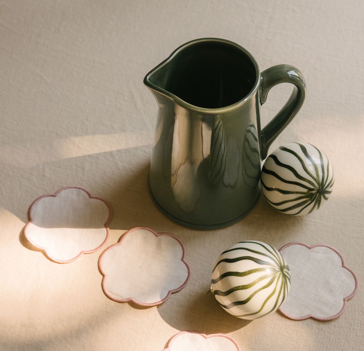 jars-village-set-tom-te-olive-pichet-gr-s-verres-lin image 1