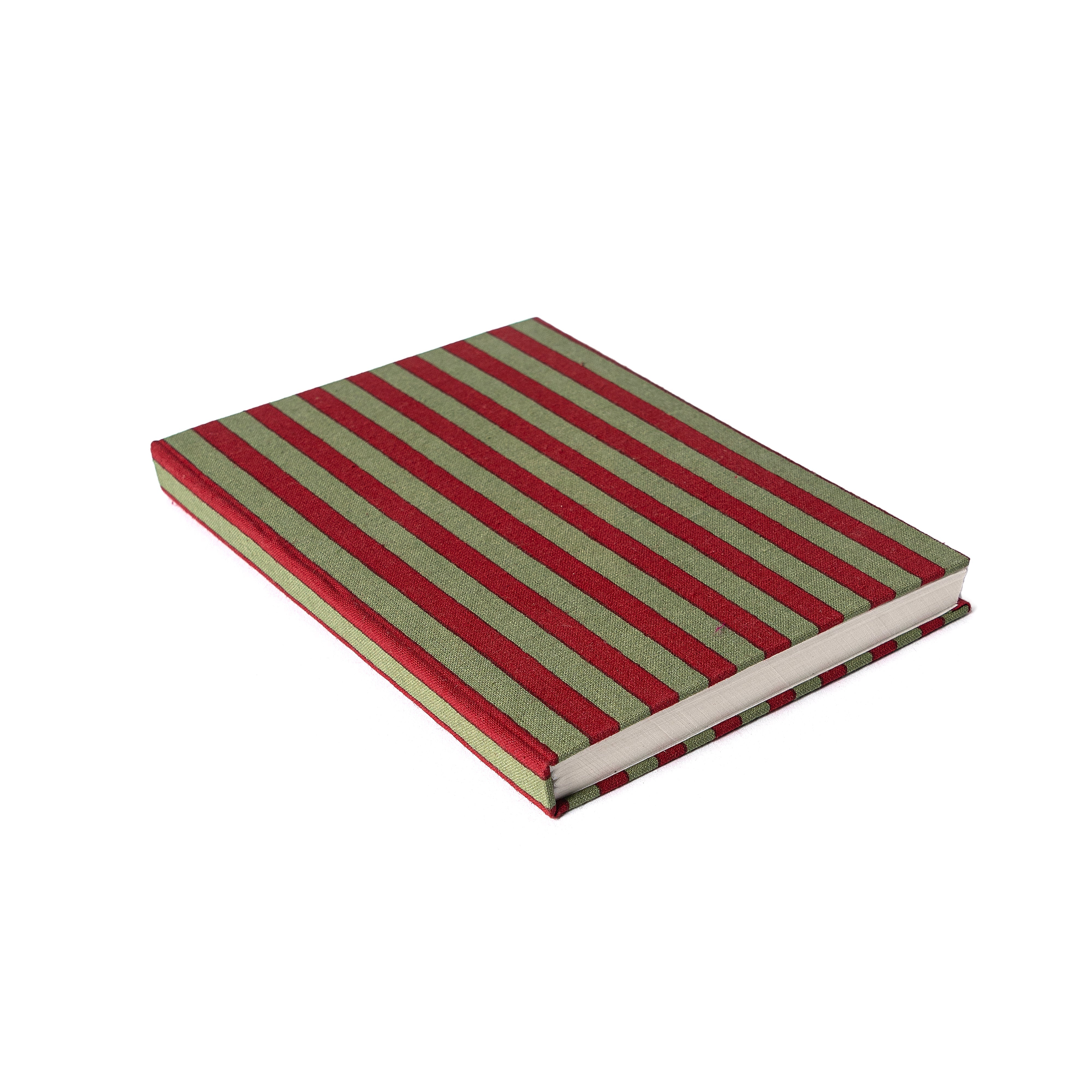 couleur-nature-christmas-stripe-journal-tissu-rouge-vert-5x7 image 1