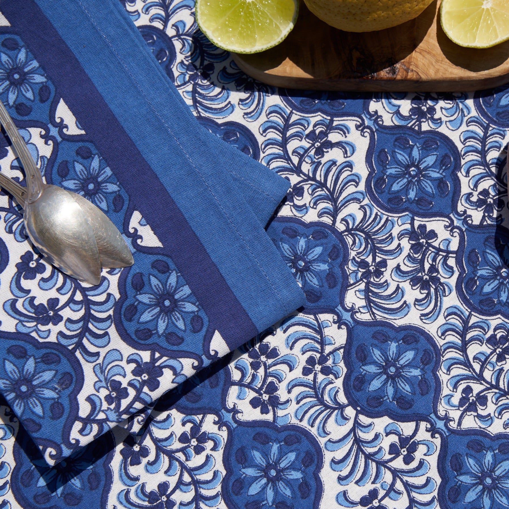 couleur-nature-azulejo-serviette-table-coton-bleu-lot-6 image 6
