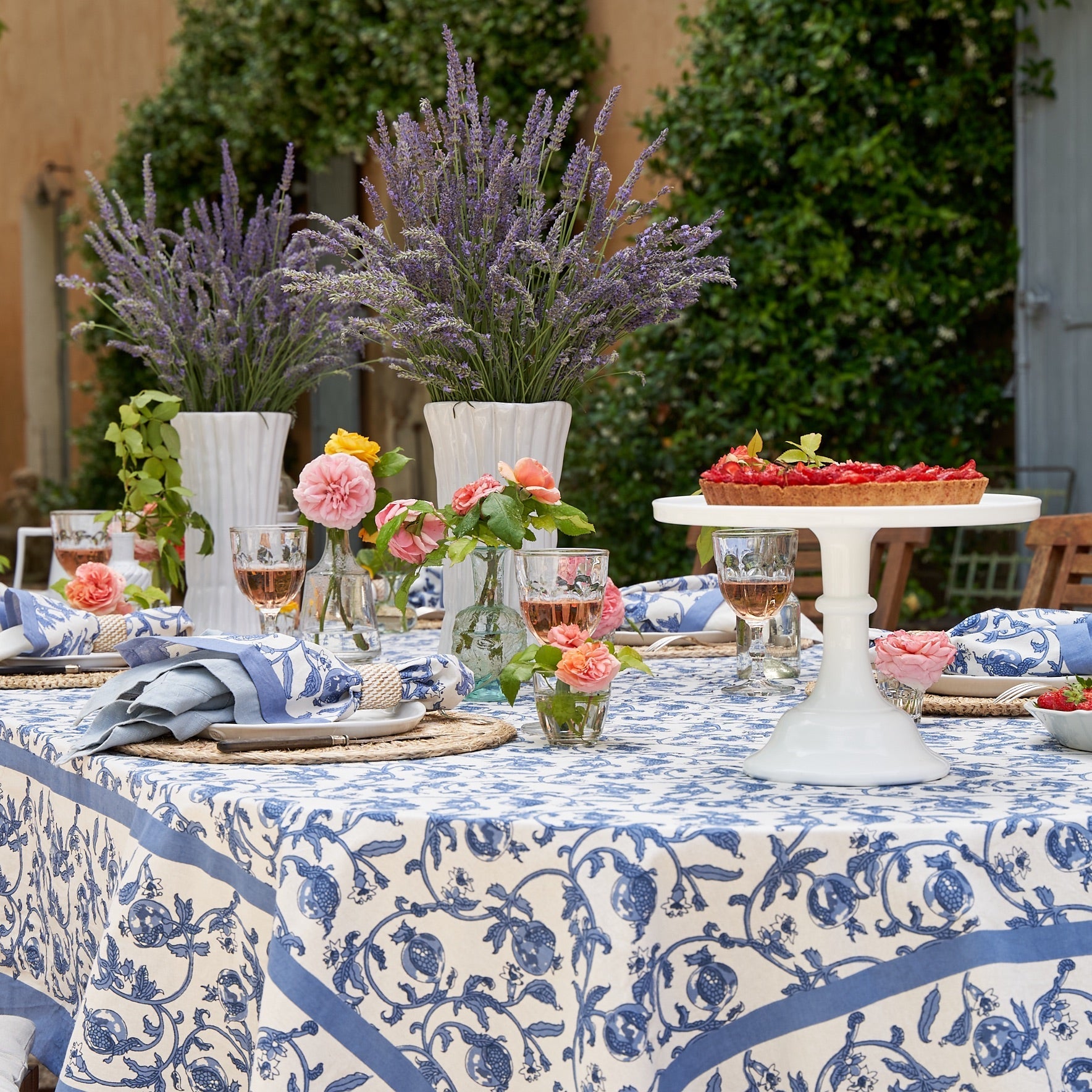 couleur-nature-granada-nappe-fran-aise-bleu-bleuet-carr-e image 2