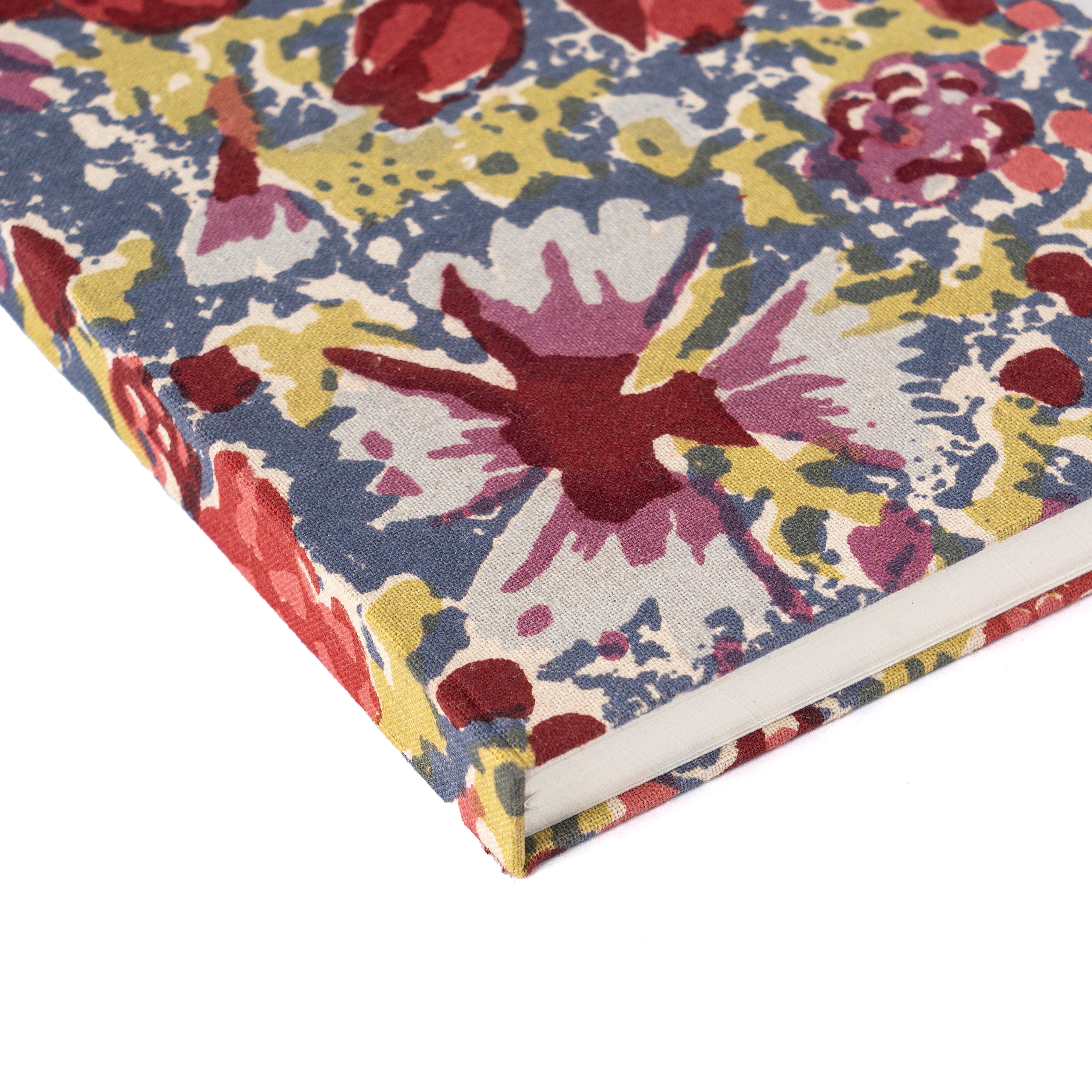 couleur-nature-jardin-carnet-rouge-gris-tissu-recycl image 4