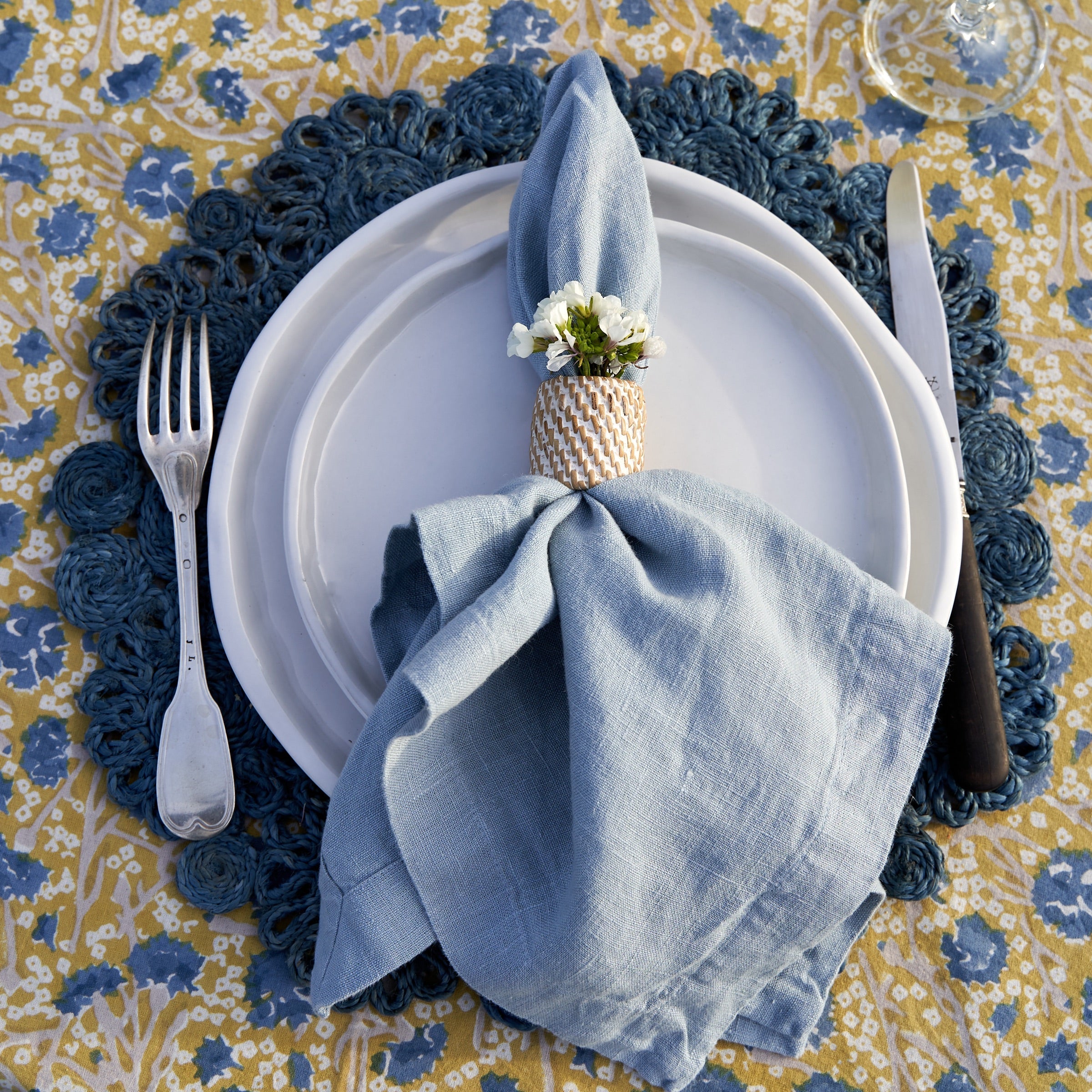 couleur-nature-meadows-nappe-proven-ale-bleu-vert-71x106 image 7