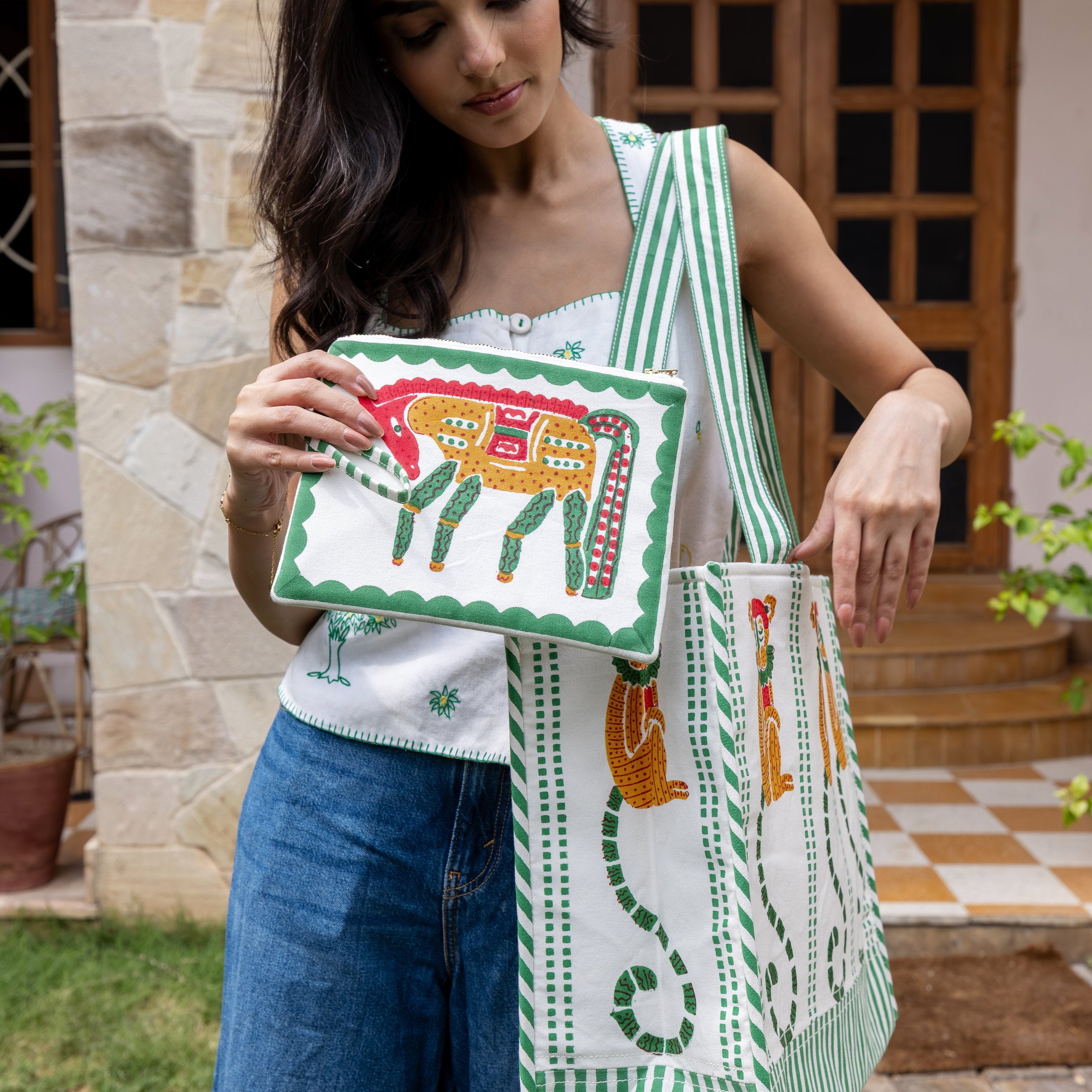 couleur-nature-cheval-nomade-pochette-coton-rouge-vert image 2