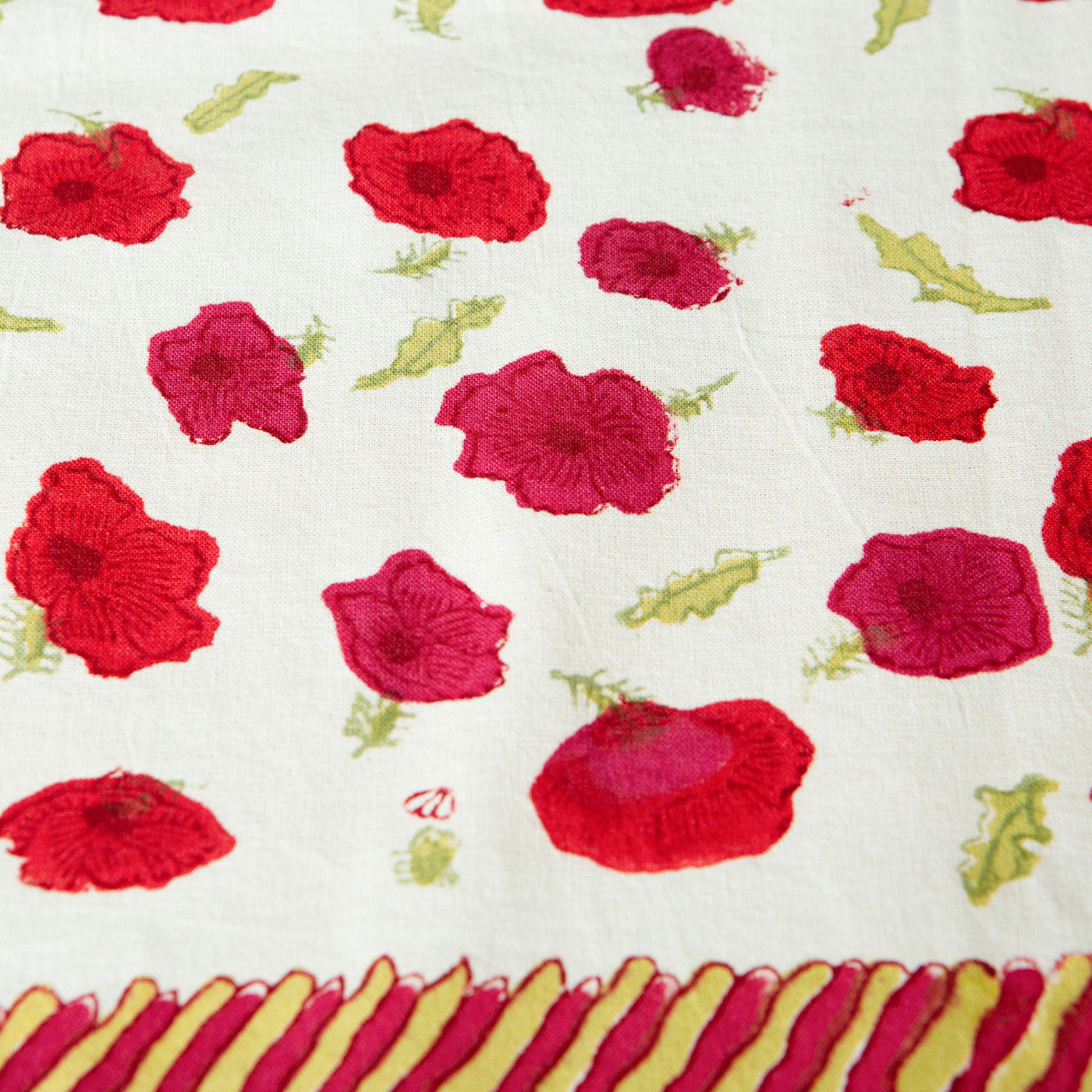 couleur-nature-poppies-nappe-fran-aise-coquelicot-coton-59x59 image 8