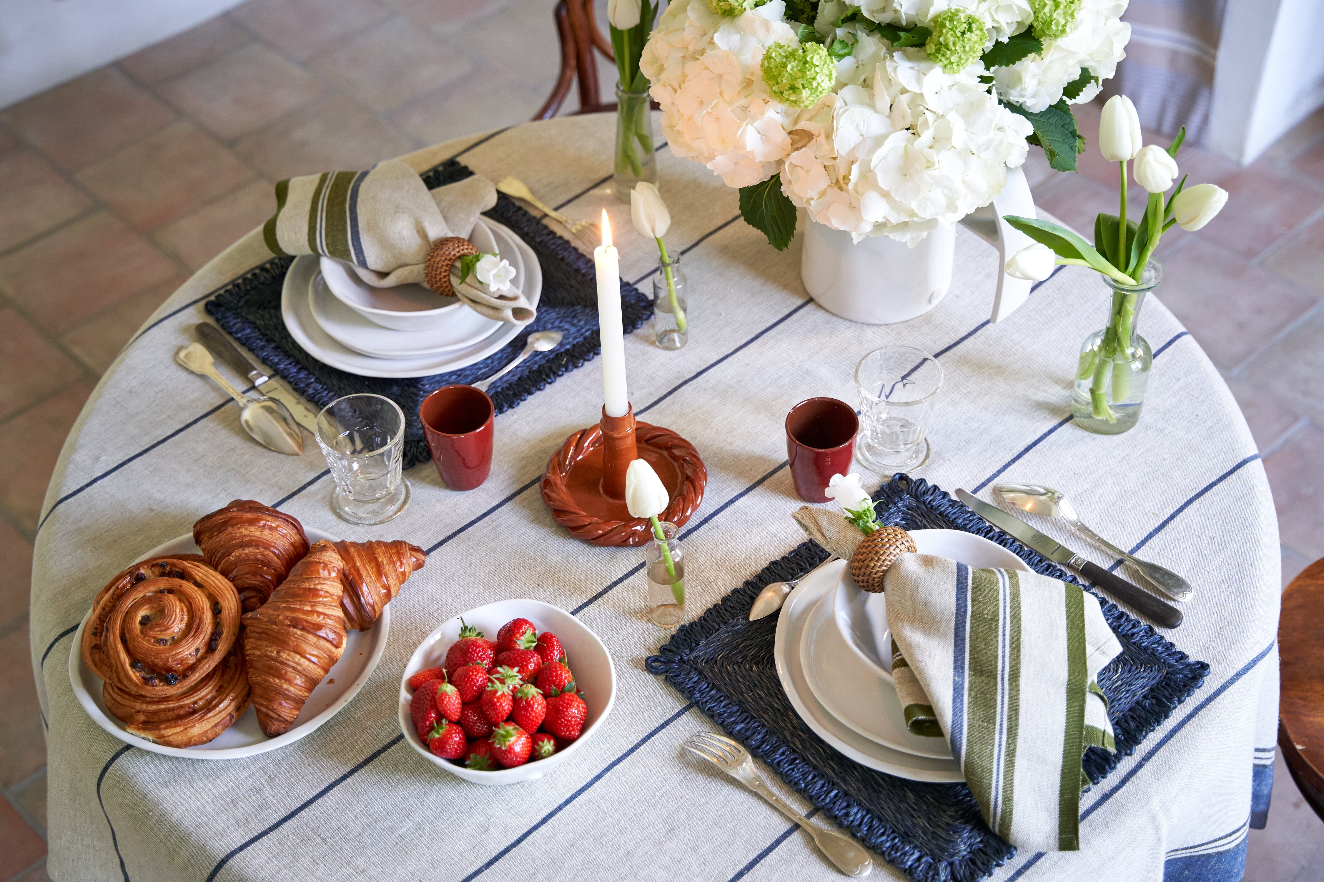 couleur-nature-loopy-square-sets-de-table-bleu-marine-lot-4 image 4