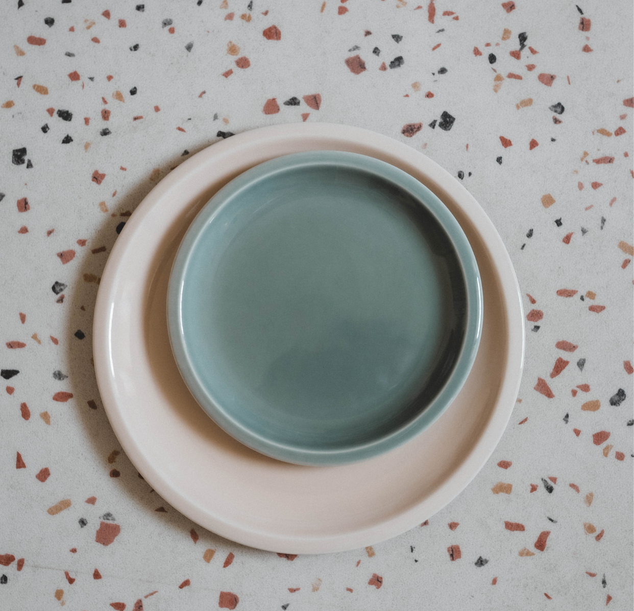 jars-c-ramistes-cantine-assiette-dessert-c-ramique-gris-oxyde image 2