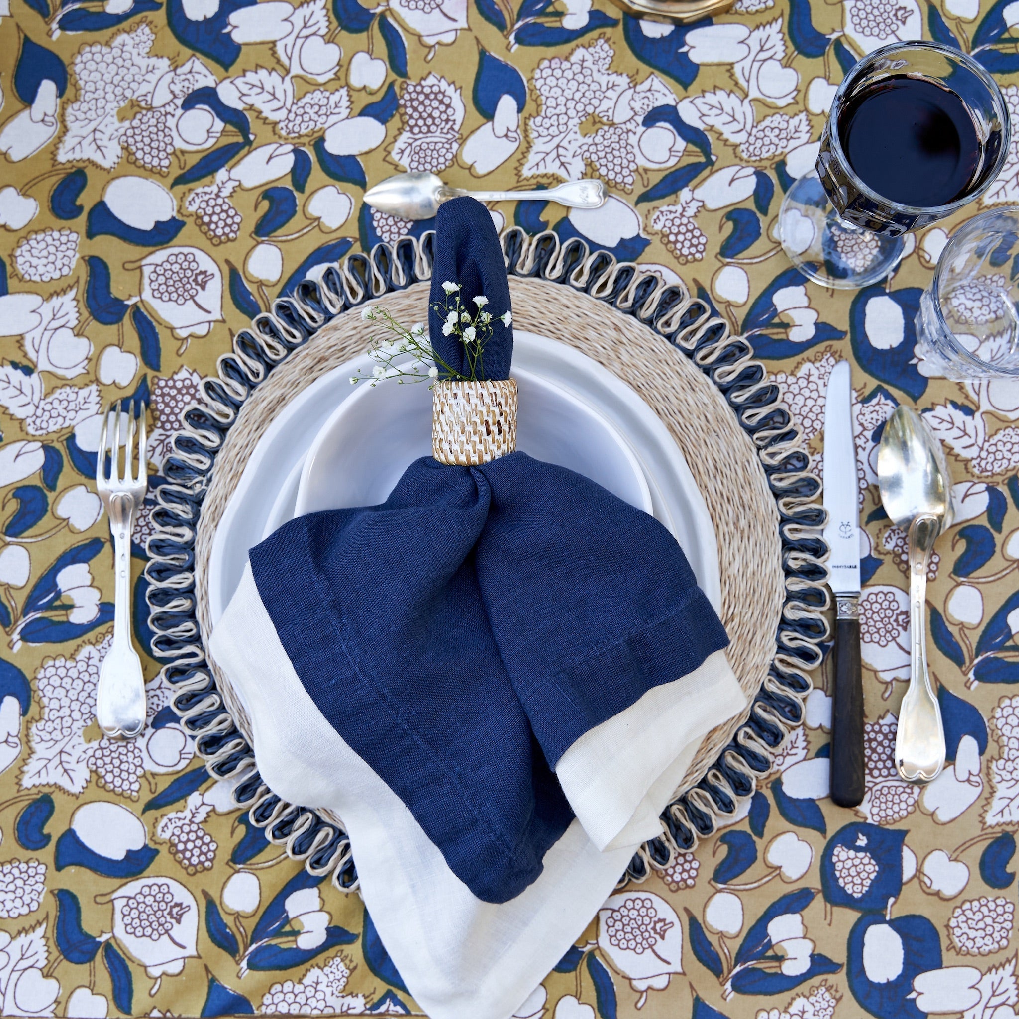 couleur-nature-forest-harvest-nappe-moutarde-bleu-71x106 image 5