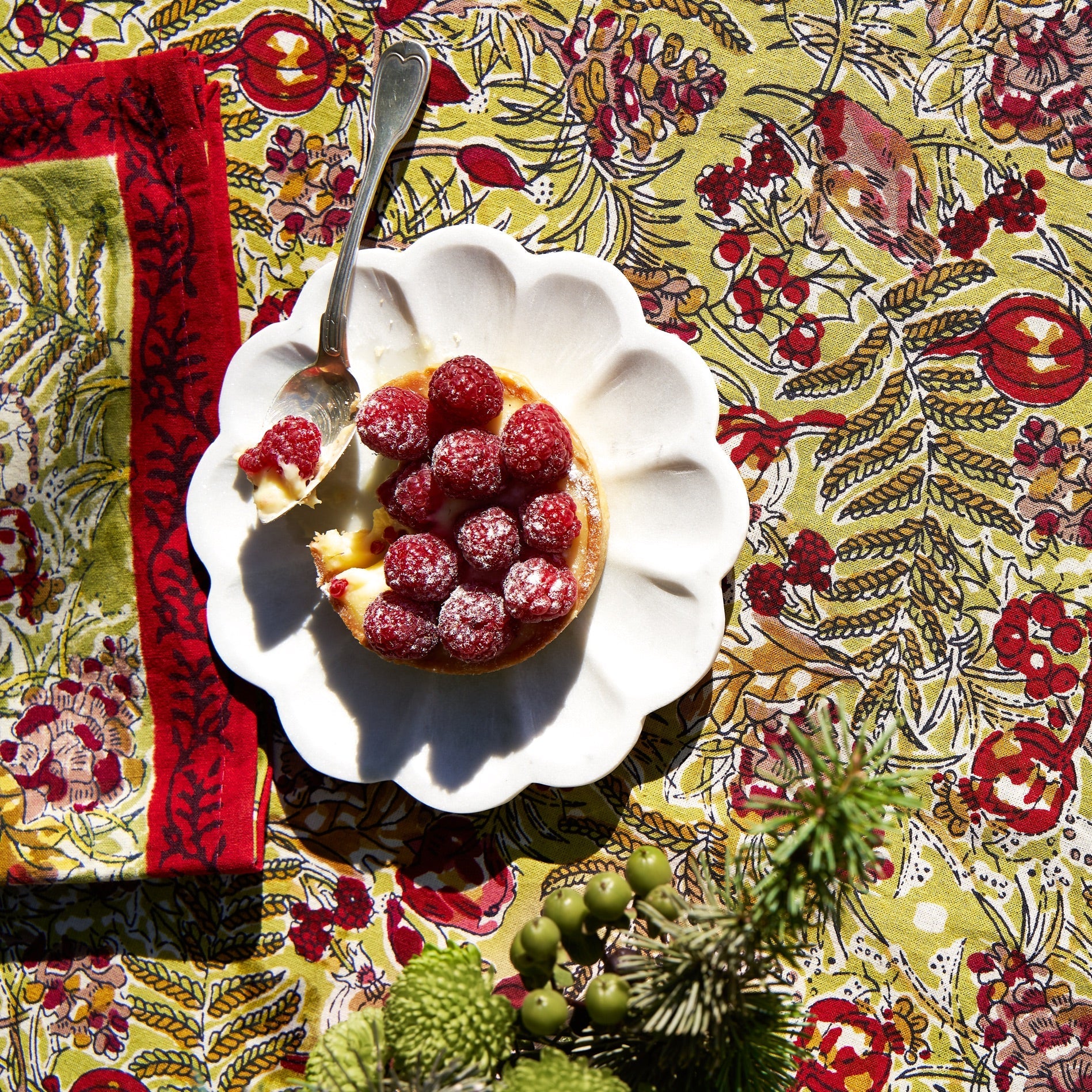 couleur-nature-winter-garden-nappe-rouge-vert-71x106 image 4