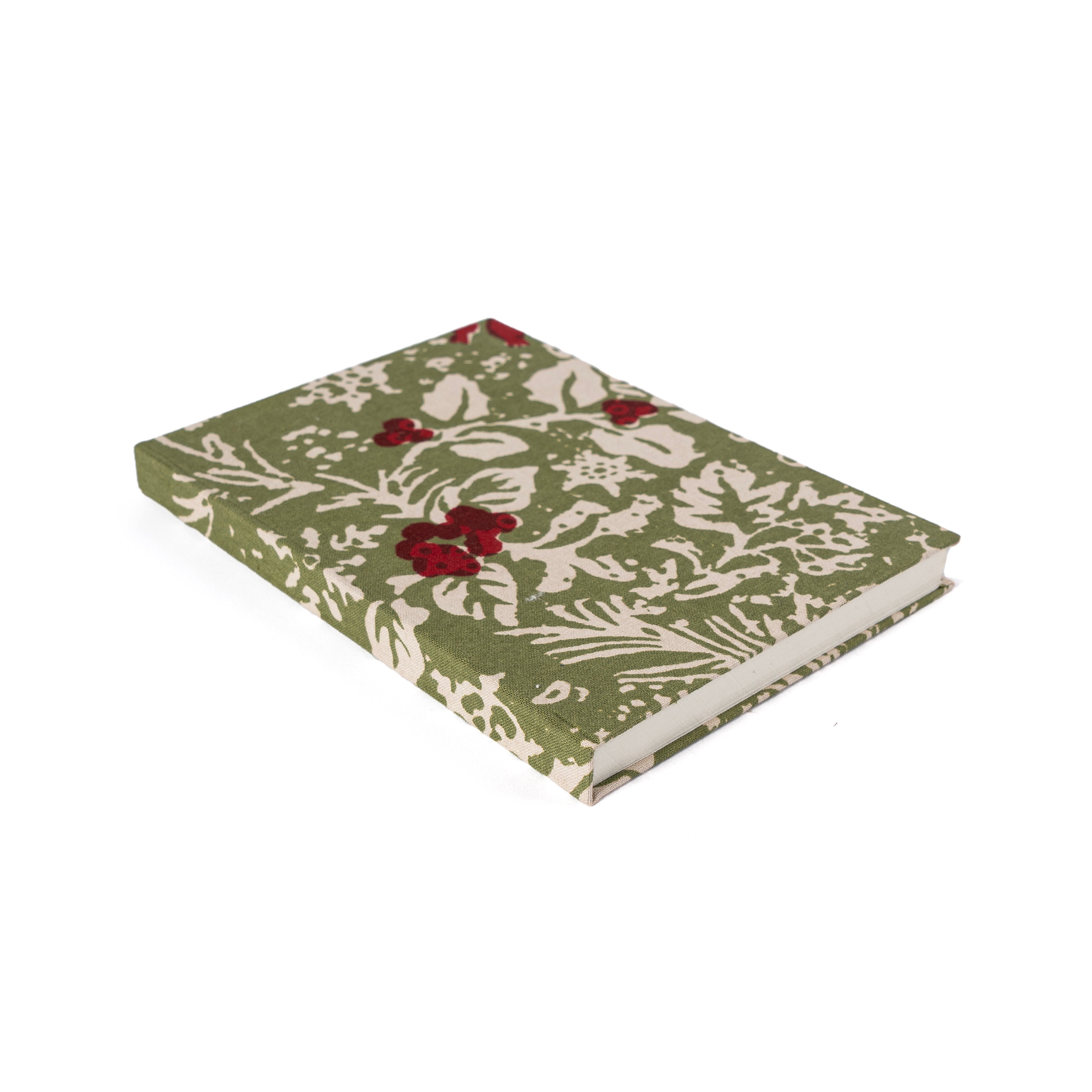 couleur-nature-baies-de-houx-carnet-tissu-rouge-vert-60-p image 1