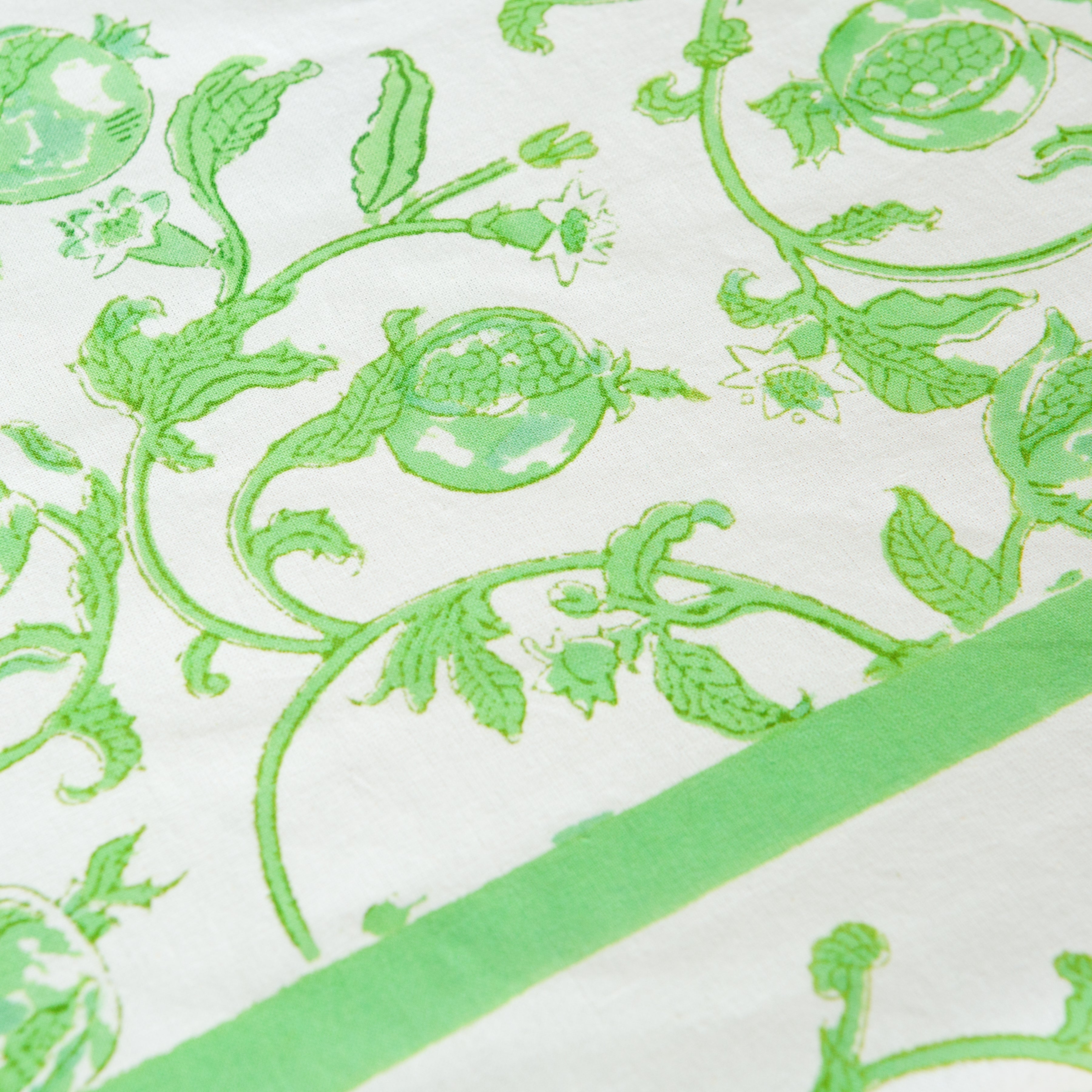 couleur-nature-granada-parrot-green-nappe-verte-71-x-106 image 5