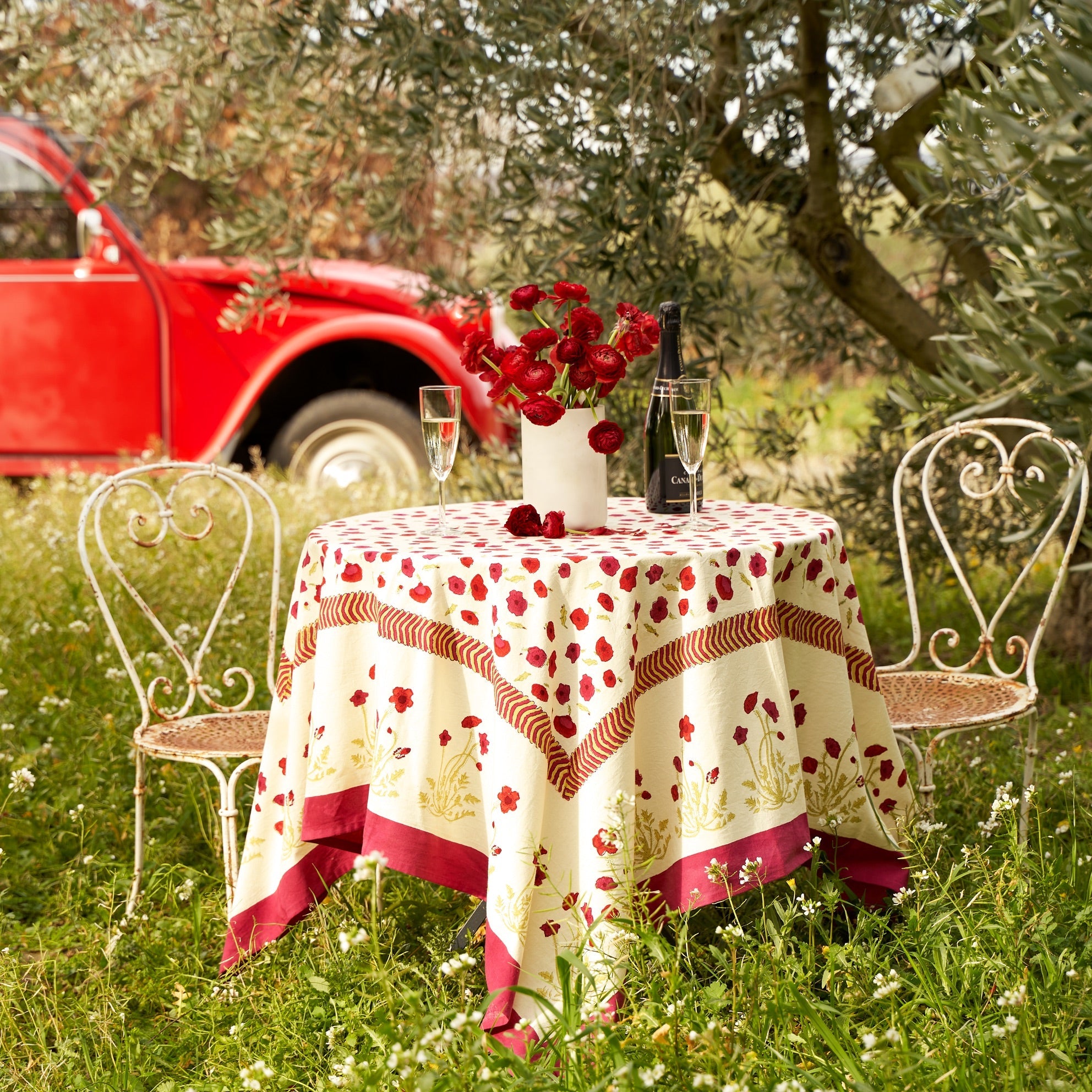 couleur-nature-poppies-nappe-fran-aise-coquelicot-coton-59x59 image 3