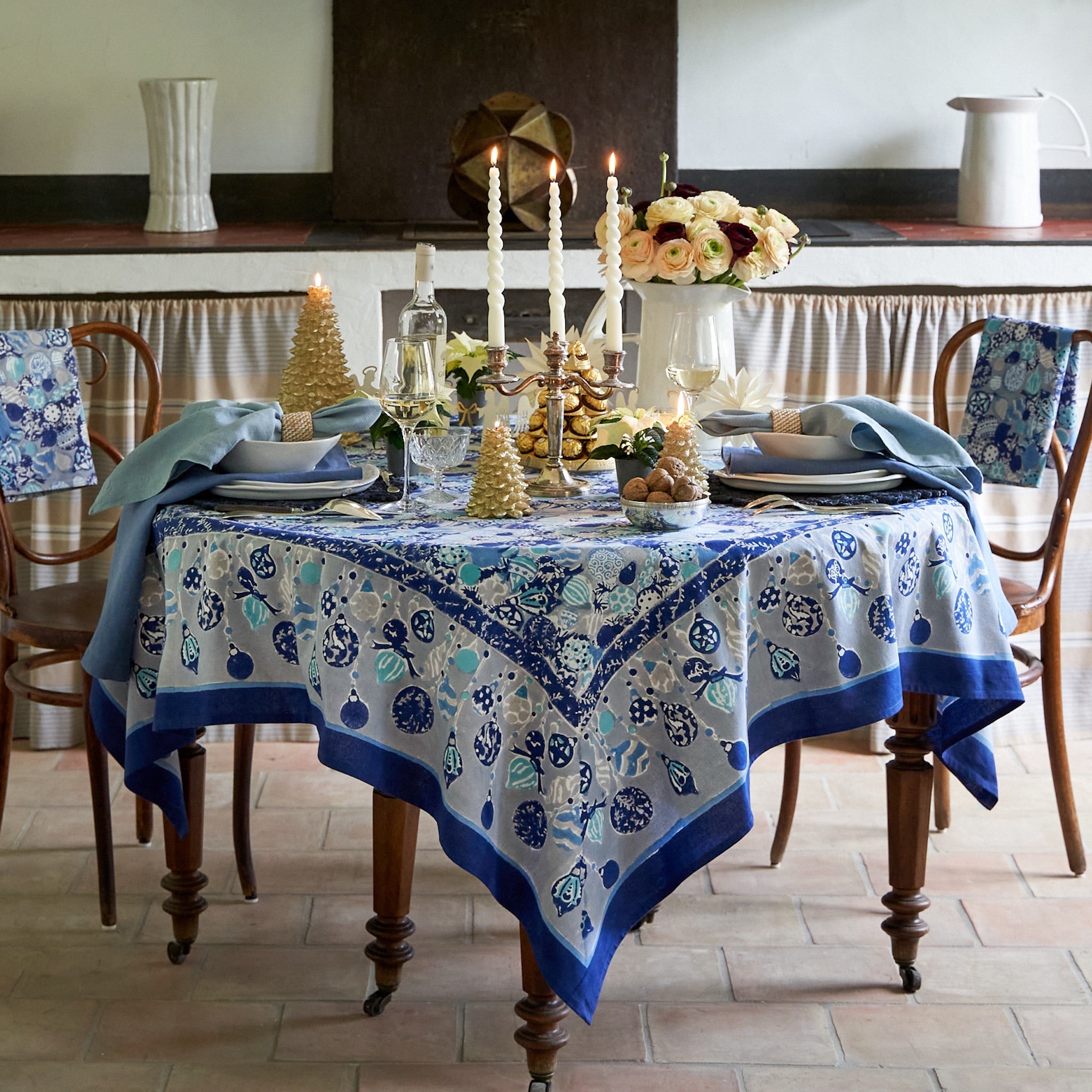 couleur-nature-ornaments-nappe-coton-bleue-59x86-no-l image 2