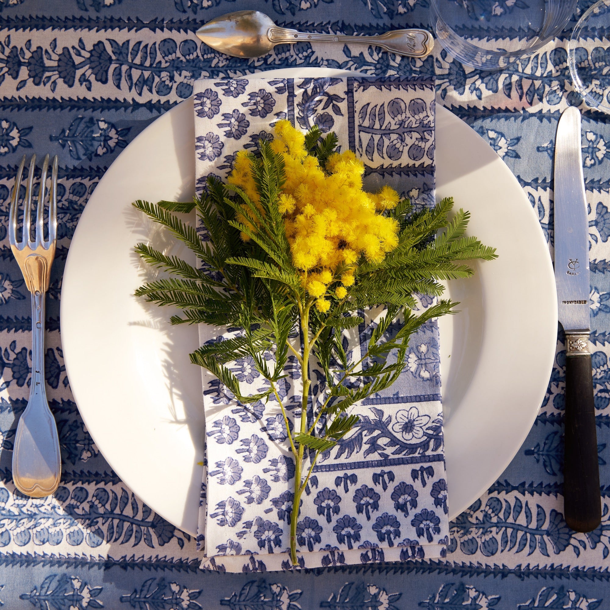 couleur-nature-avignon-nappe-bleu-marine-150x150 image 4