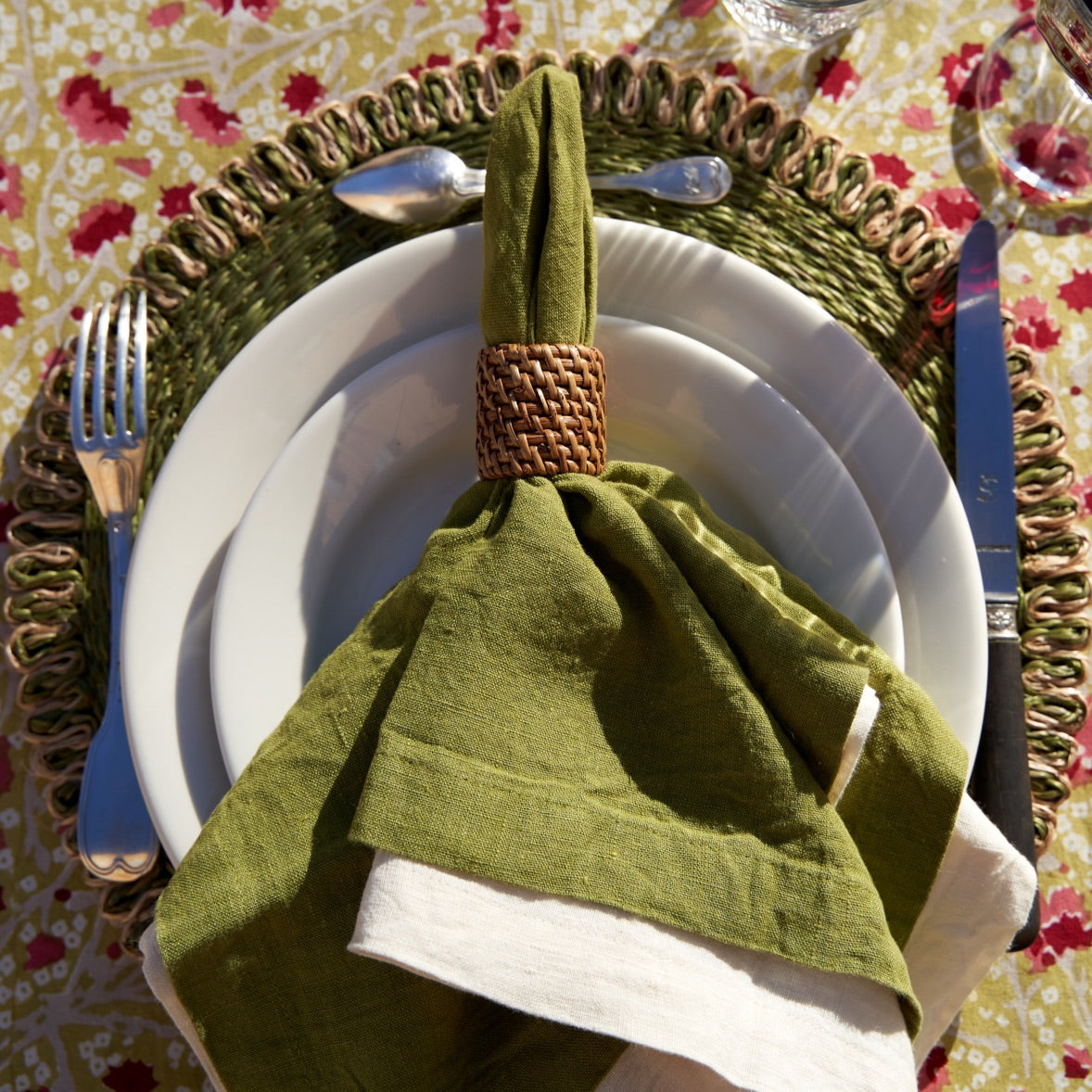 couleur-nature-everyday-serviettes-tissu-vert-avocat-lot-4 image 2