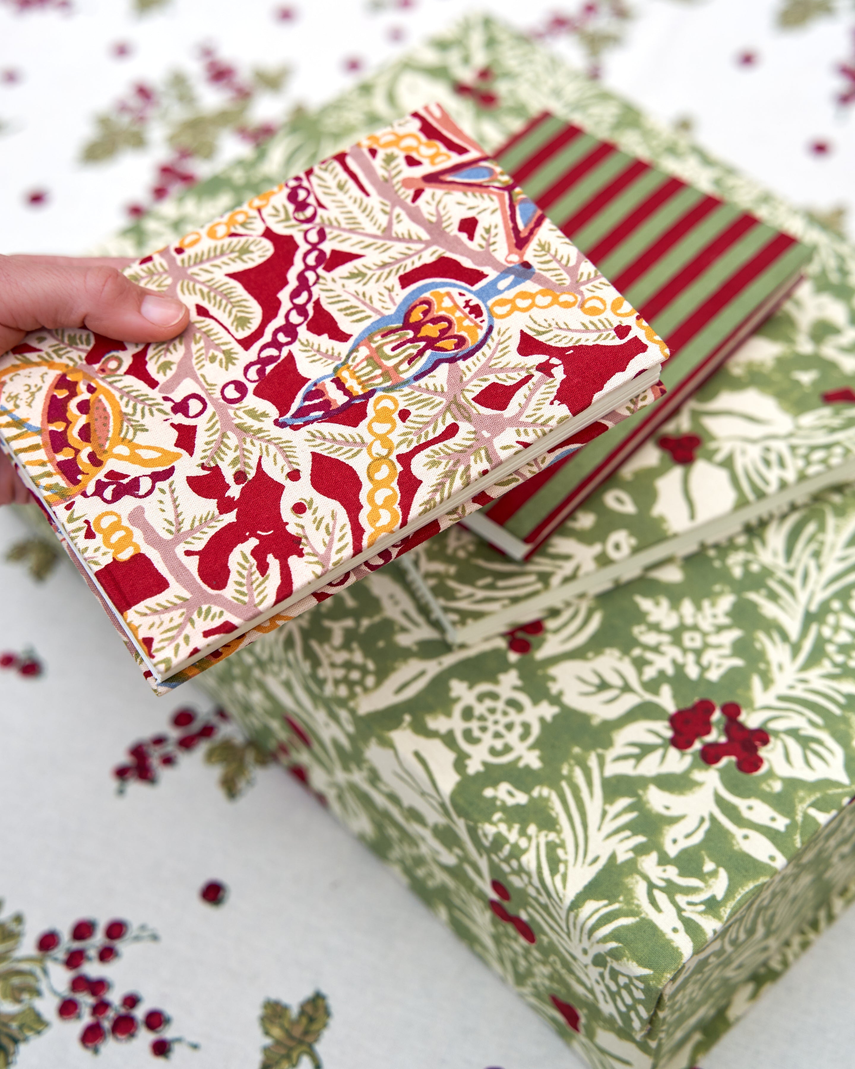 couleur-nature-no-l-carnet-tissu-rouge-vert-13x18-cm-60-pages image 5