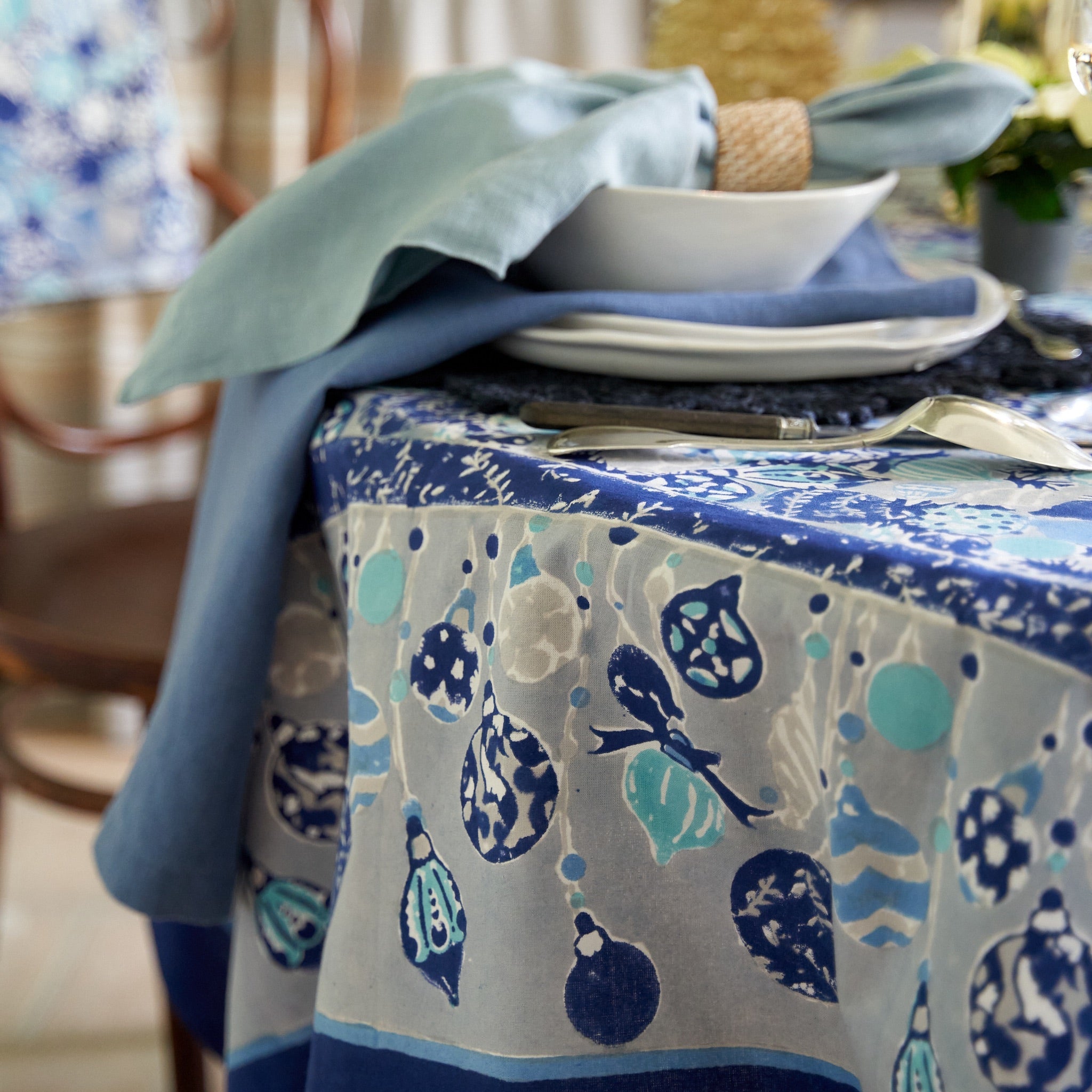 couleur-nature-ornaments-nappe-coton-bleue-59x86-no-l image 4
