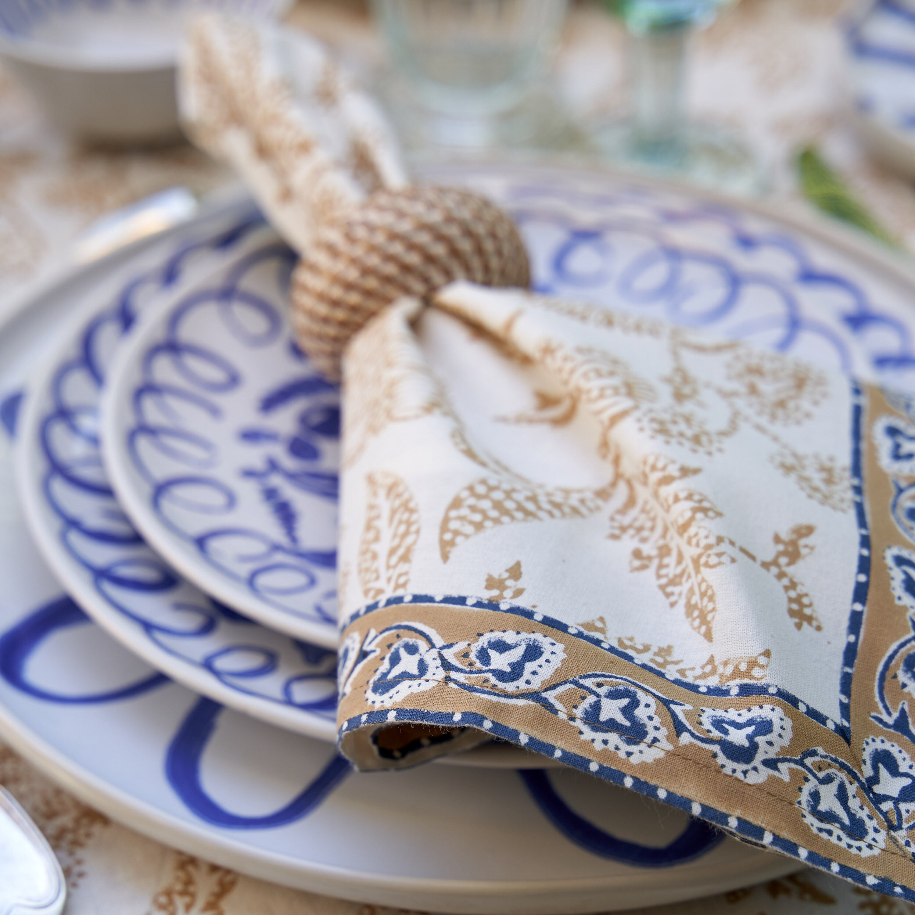 couleur-nature-chloe-serviettes-table-coton-bleu-marron-lot-4 image 2