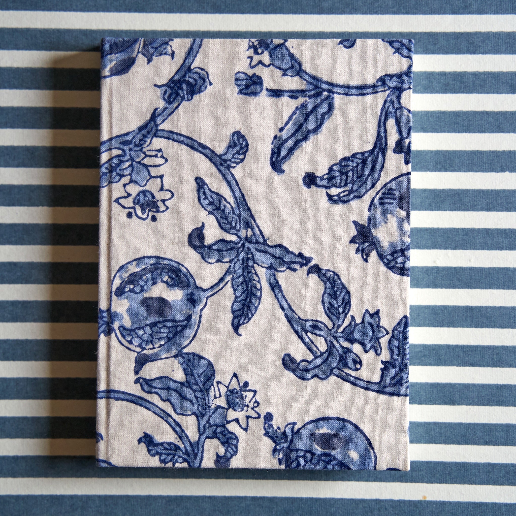 couleur-nature-granada-carnet-tissu-bleu-barbeau-5x7 image 4