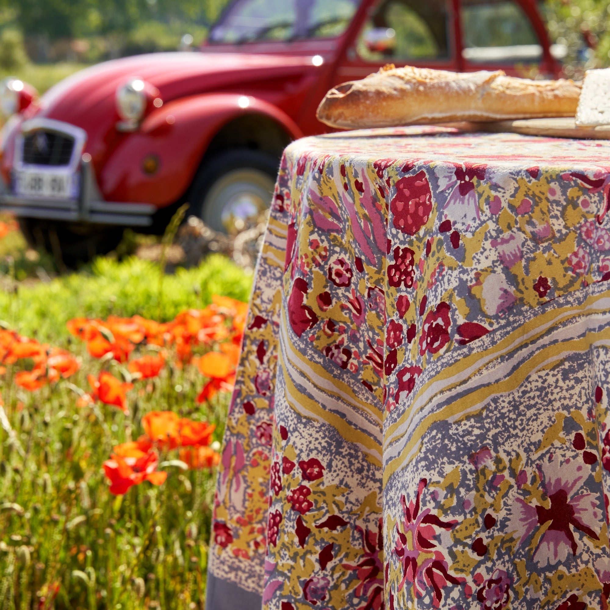 couleur-nature-jardin-nappe-rouge-gris-180x270-cm-6-8-pers image 7